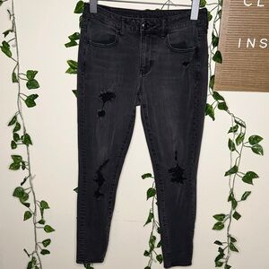 American Eagle Ripped Distressed Jegging Jeans SHORT